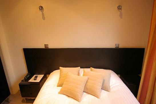 Hotel Garabel Plaisir Cameră foto